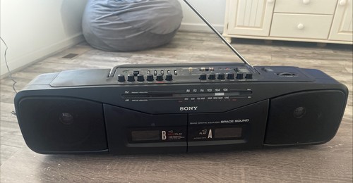 Sony CFS-W305 Soundrider AM FM Radio Dual Cassette Player Equalizer - TESTED