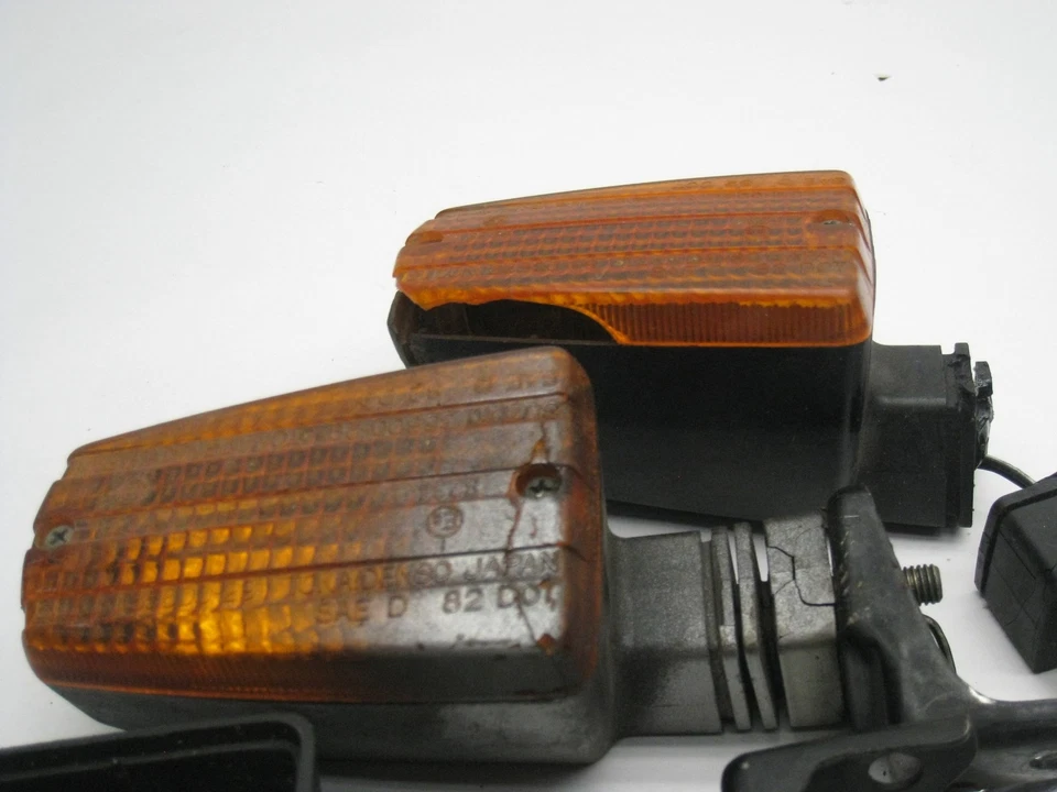 1983 SUZUKI GS750 ES GS 750 TURN SIGNAL FLASHER INDICATORS SET OF 3 - Image 3 of 4