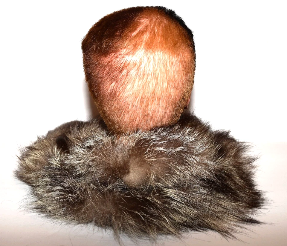 Bufanda mullida de piel de zorro plateado con divisor central de cinta cuello ancho Foto 4 de 4