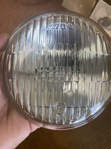 Qty 2 NEW OLD STOCK WAGNER TUNG SOL 4440 12V SEALED BEAMS LIGHTS - Picture 5 of 5