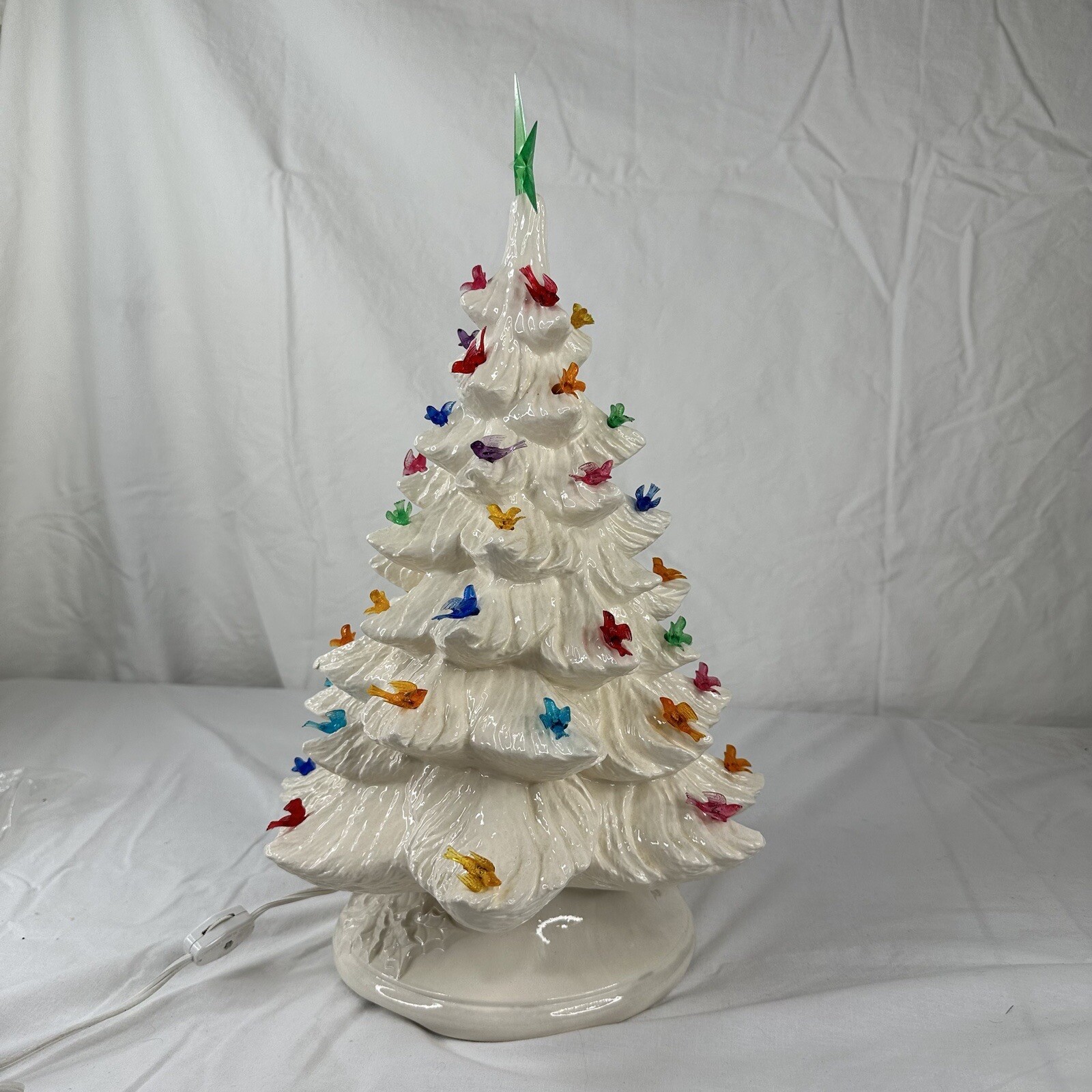 Vintage MCM 16" White Nowells? Mold Ceramic Christmas Tree With Birds
