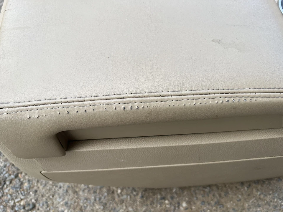 2007-2008 Lincoln Navigator OEM conjunto de console central traseiro - Bege - Imagem 2 de 4