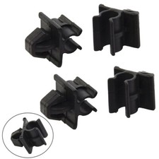 Praktischer und zuverlässiger Kunststoff Klemmhalter für Nissan Auto Motorhaub