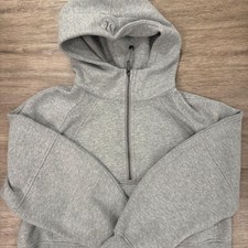 Lululemon Women's Grey Hoodie