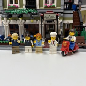 LEGO Creator Expert: Parisian Restaurant (10243) 100% Complete with Box 