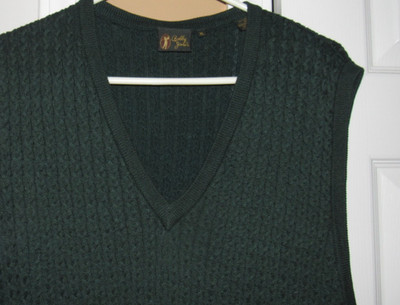 BOBBY JONES Men's XL Green Golf Sweater Vest Cable Knit Cotton Looks Unworn