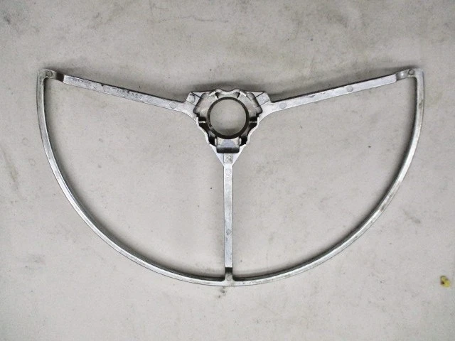 Anillo de cuerno Chrysler Crown Imperial New Yorker 1949 1950 nuevo de lote Foto 2 de 3