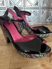 Vintage Unlisted Kenneth Cole Sz 8 Boho Strap Heels With Colored Woven Platform
