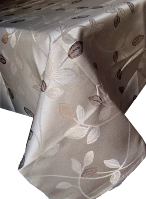 Assorted Sizes Polyester Jacquard Fabric Leave Woven Tablecloths Champagne Color
