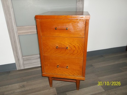Rare Vintage Mid Century Hooker Mainline 3 Drawer Nightstand