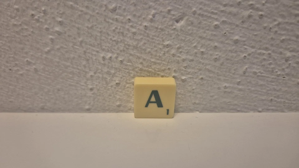 Scrabble Original 51272 Mattel Ersatzteile: Buchstabenstein A - Bild 1 von 1