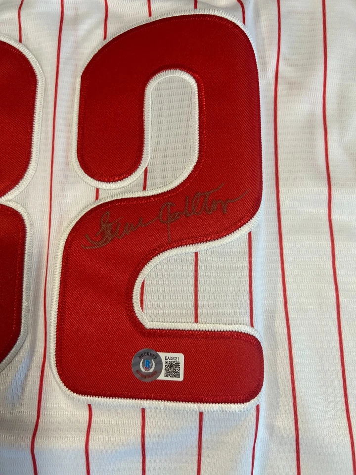 Steve Carlton Philadelphia Phillies Autographed Signed Jersey W/Beckett COA - Image 3 of 4