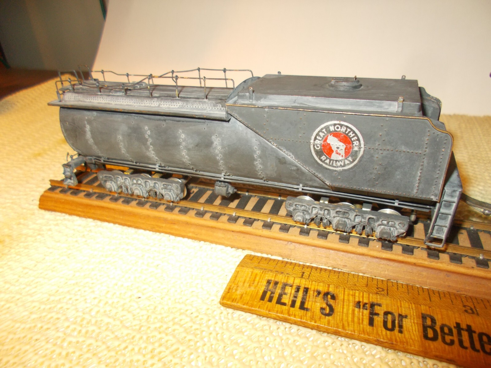 Picture 3 of 24