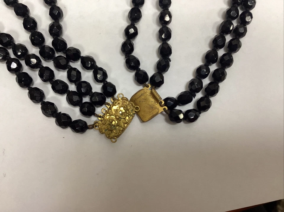 Collier multi-rang vintage onyx ou verre ? - Photo 4/4