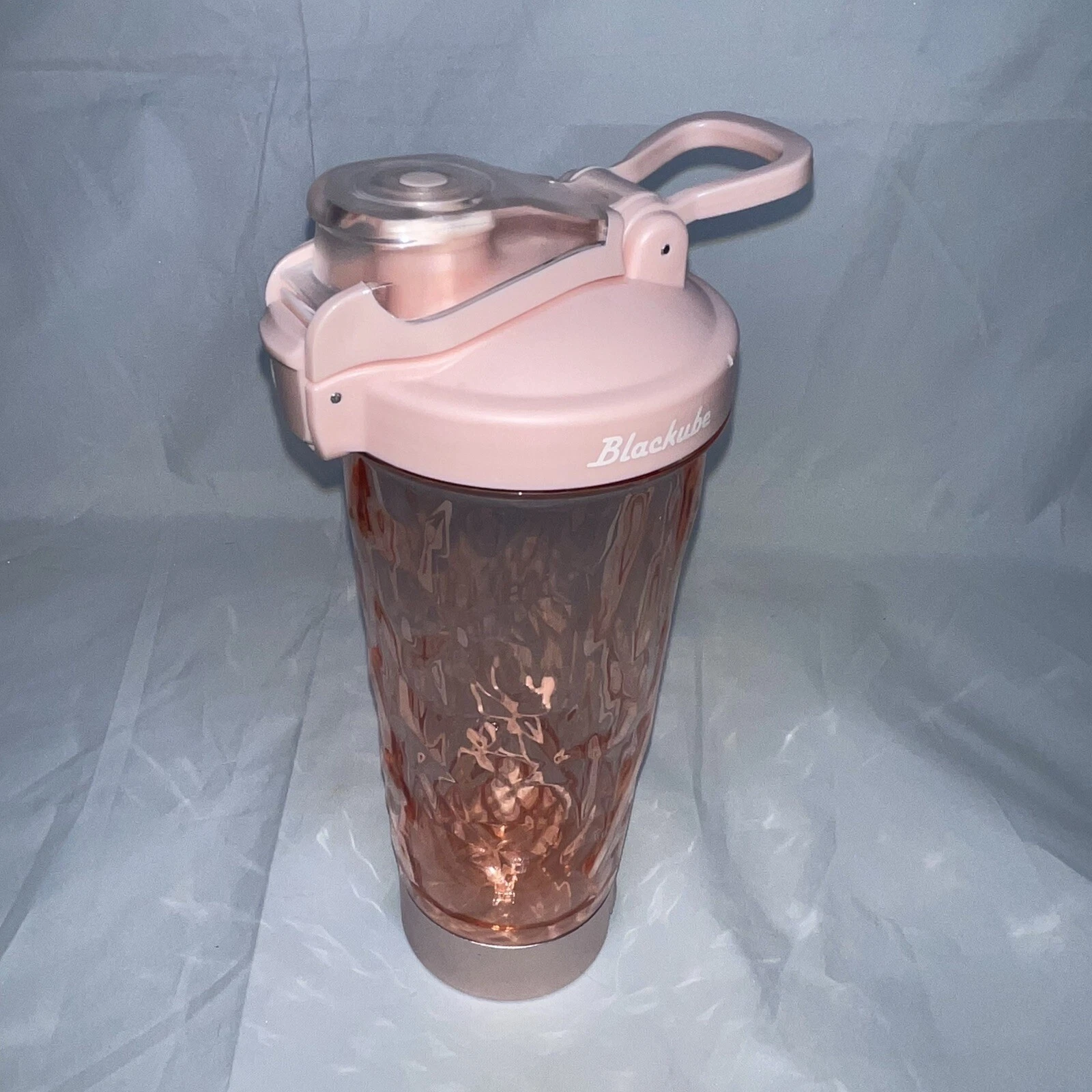 Blackube Protein Shaker Bottle Pink Rechargeable Vortex Mix no box no charger
Opens in a new window
