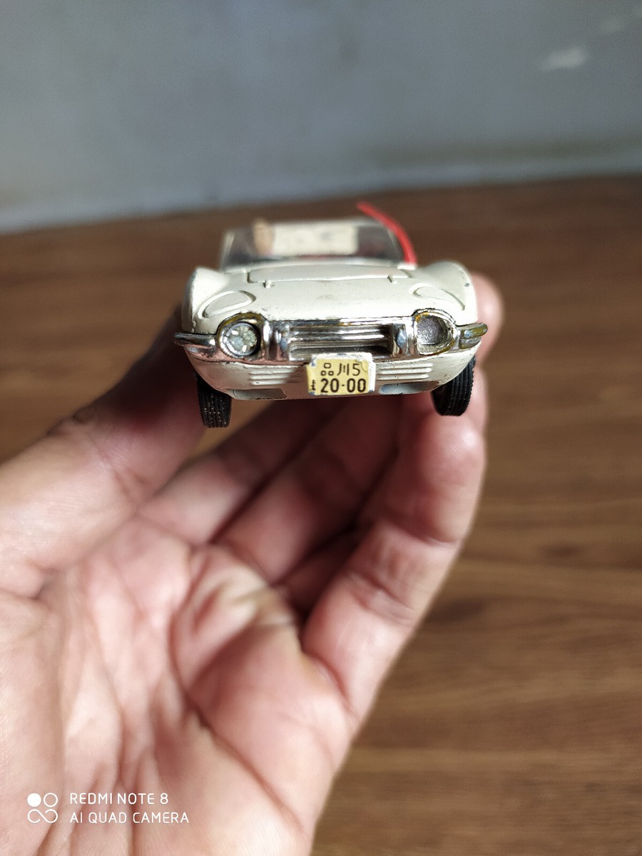 Rare old 007 JAMES BOND Toyota 2000 GT scale model car made