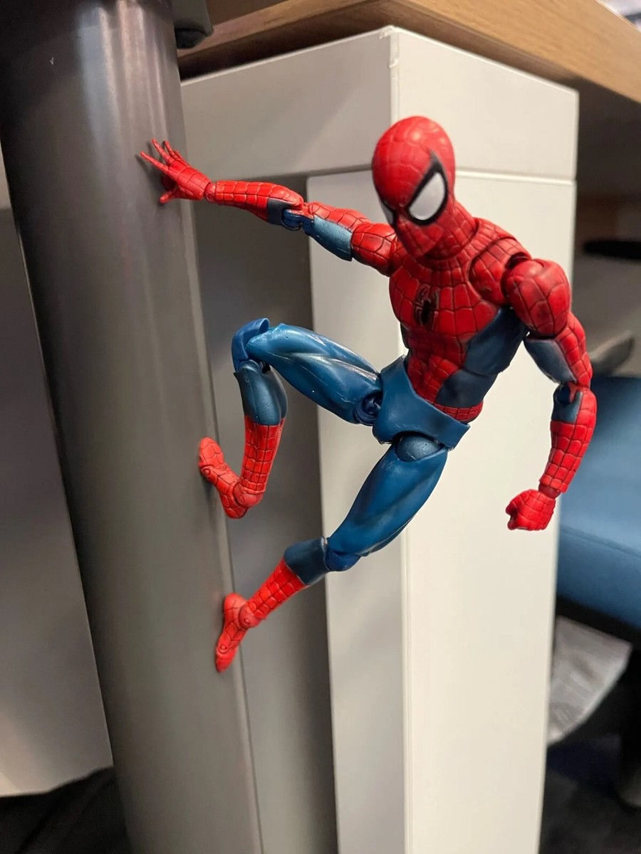 MAFEX Spider-Man COMIC Ver. No.075 Figure Licensed