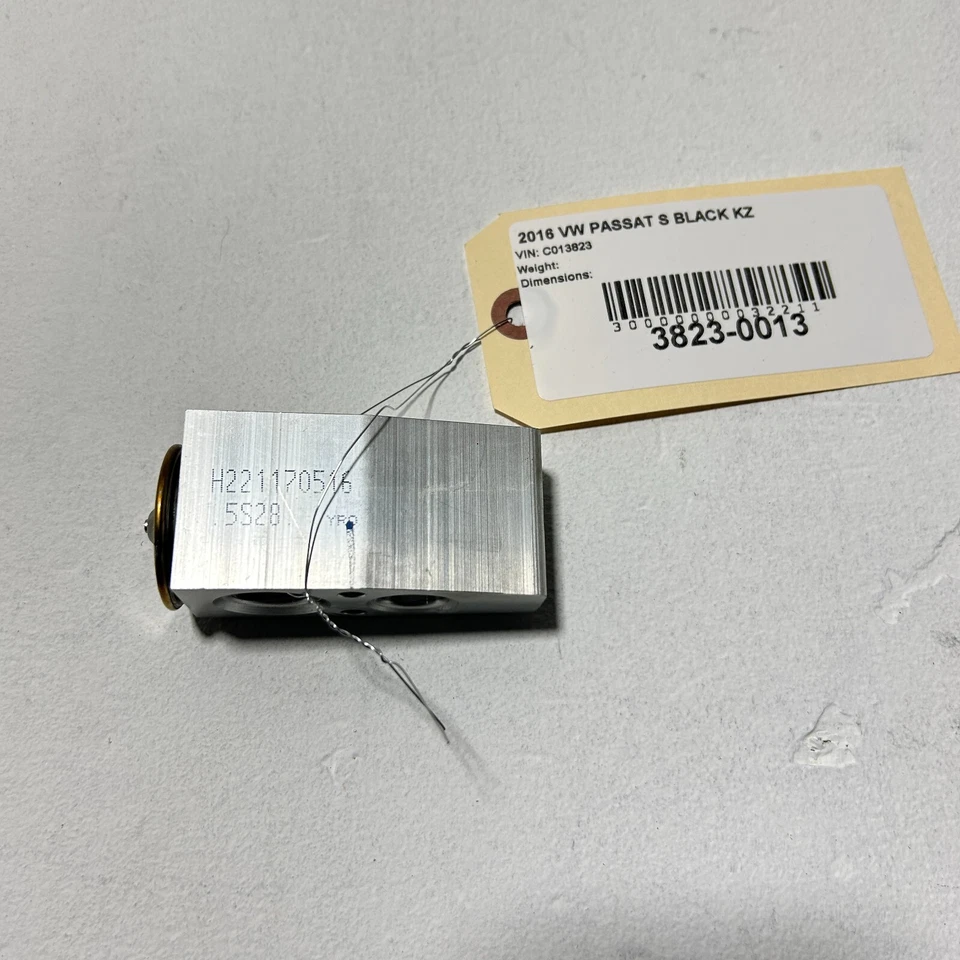 VOLKSWAGEN PASSAT 2012-2022 AIR CONDITIONING AC EXPANSION VALVE CONNECTOR OEM - Image 2 of 4