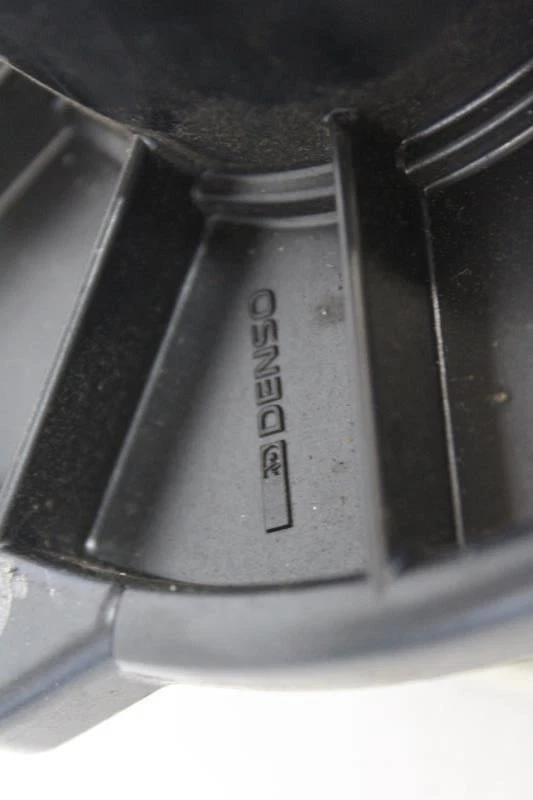 2000 TOYOTA MR2 SPYDER HEATER BLOWER MOTOR - Image 4 of 4