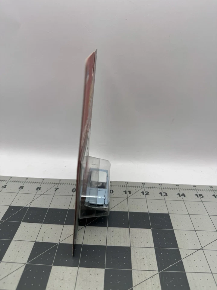 1999 Johnny Lightning Джеймс Бонд 007 Ford Mustang белый молнии погони синий - Изображение 2 из 4