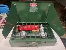 Coleman 2-Burner Camp Stove 425E499 Vintage 1977 In Box Only Fired 1 Time