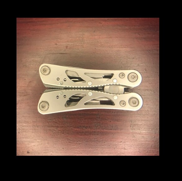 9-in-1 OUTDOOR STEEL MULTI TOOL PORTABLE CAMPING FITS IN POCKET 3.1oz
