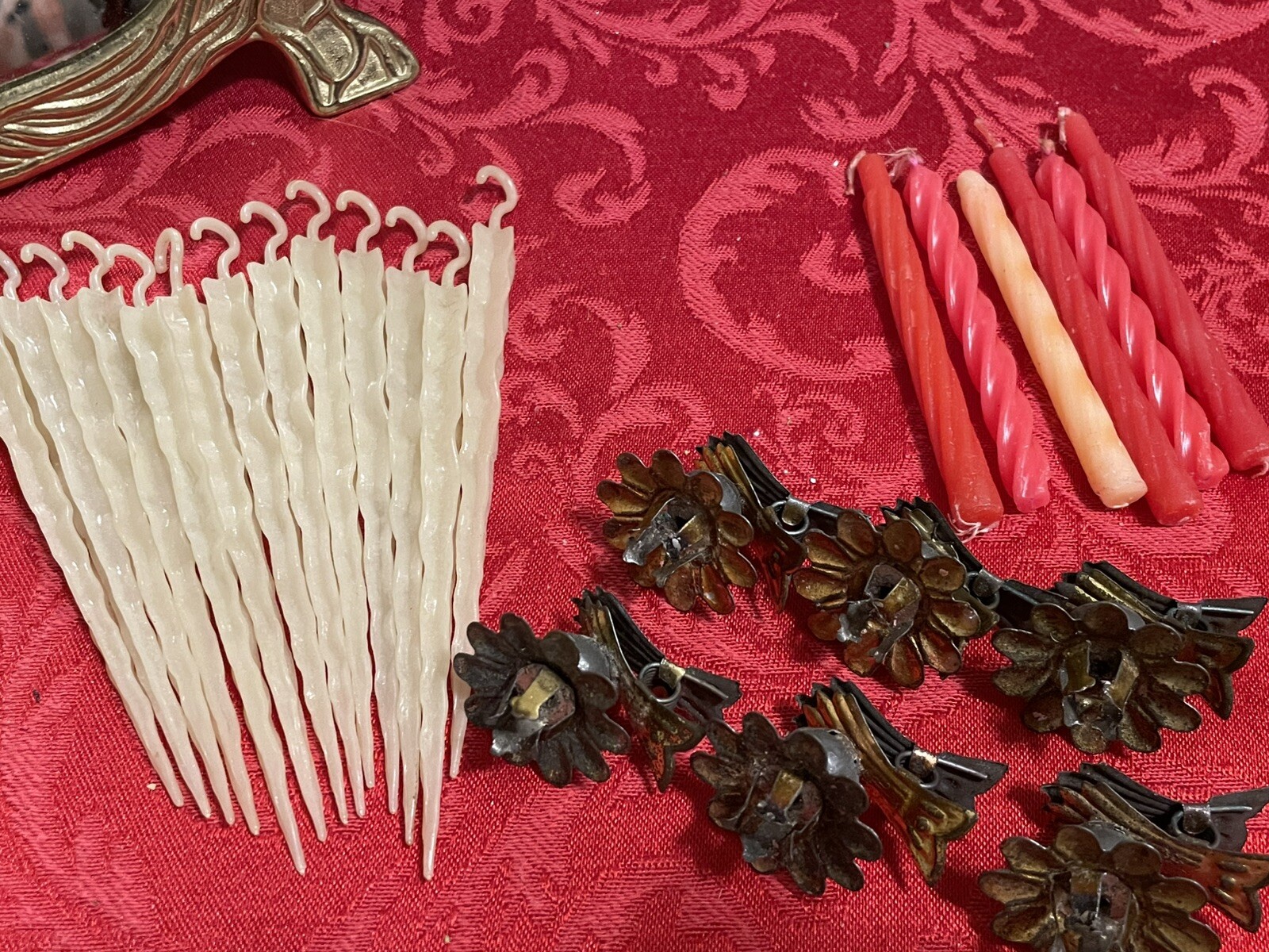 6 Vtg Christmas Clip W/ Candle Holders For Tree & 13 Vtg Icicle Tree Decorations