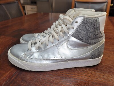 yeezy boost 350 v2 black coming soon