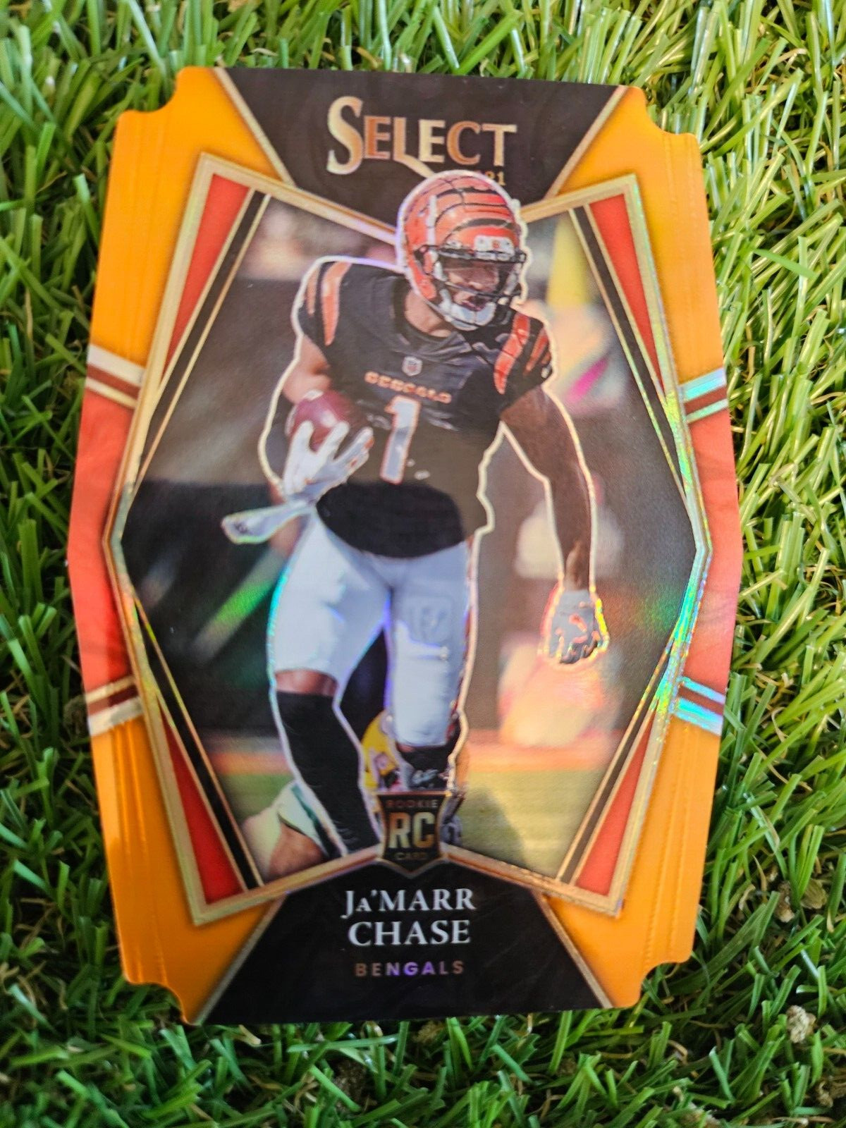 2021 Panini Select - Premier Level Ja'Marr Chase  Orange Prizm Die-Cut /249 (RC)