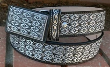 CINTO CHARRO BORDADO HILO PLATEADO. MENS WESTERN BELT. VAQUERO LEATHER BELT
