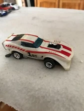 Lionel TCR Corvette Slotless Slot Car #1GT.  Vintage Jam Car