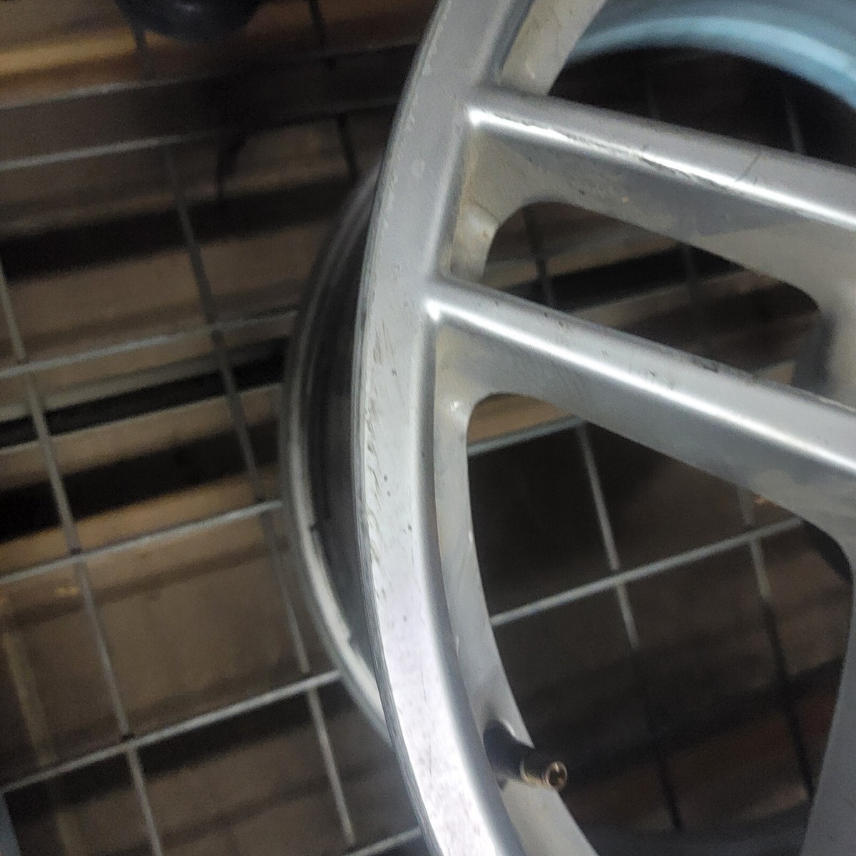 Ferrari F430 Rear Wheel Product Number 194266 Size 10J 19 Eh2 39