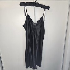 Erika Taylor Intimates Woman  s Size Large Black Slip Nightgown Vintage
