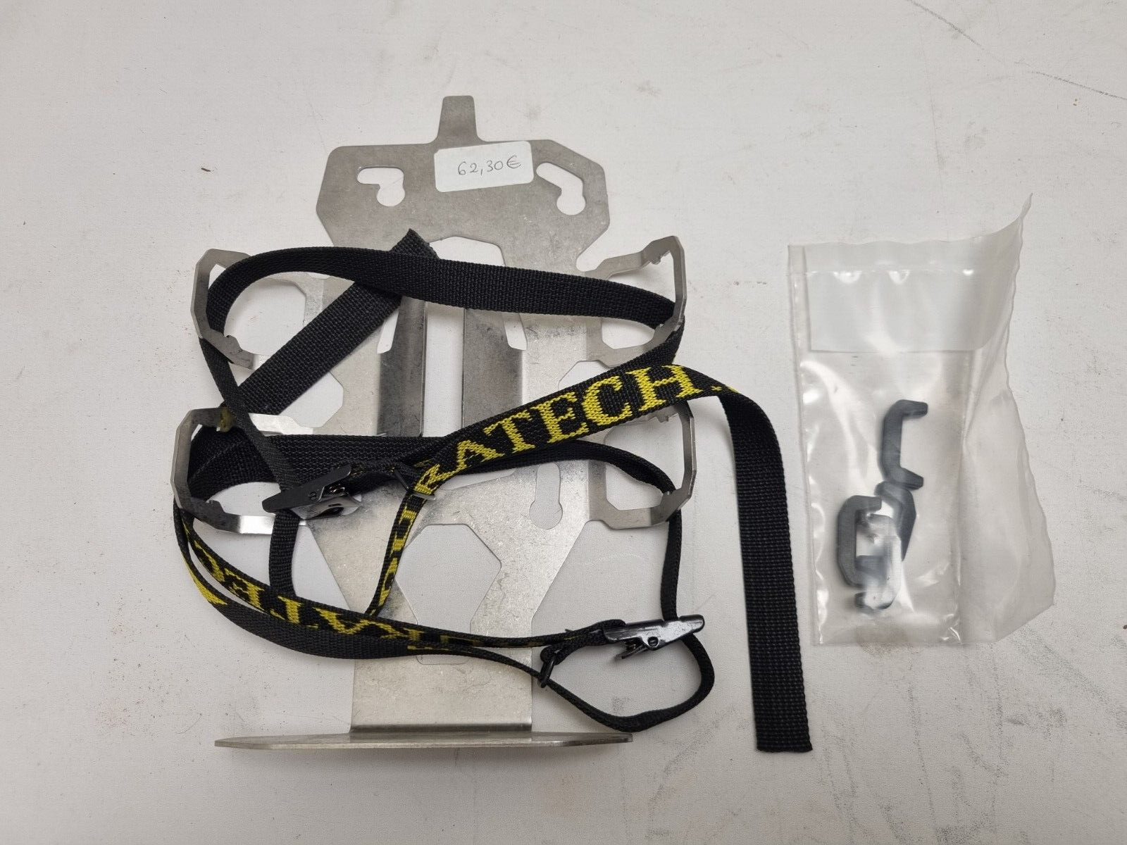 Porte-bidon double TOURATECH ZEGA Evo 01-050-3417-0 en aluminium noir pour moto