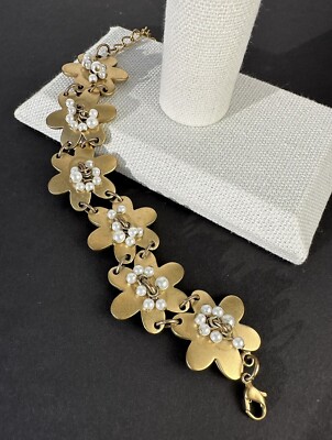 Signed Cynthia Garrett 6 Link Daisy Flower Faux Pearl Gold Tone Bracelet