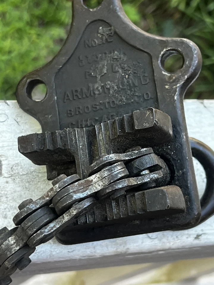 Tornillo de cadena de banco Armstrong 1C de colección de hierro fundido de 1/8 a 2 pulgadas hecho en EE. UU. Foto 2 de 4