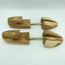 Nordstrom Cedar Shoe Trees Split Toe Adjustable Wood Shoe Shapers Pair Set Of 2