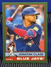 2025 Topps Heritage JONATAN CLASE Toronto Blue Jays Green Border