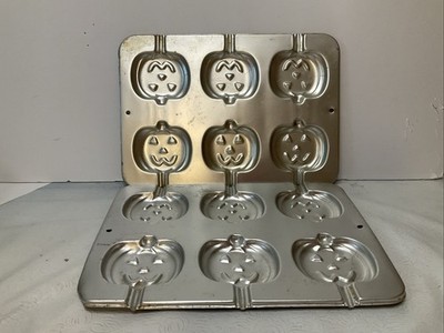 1995 Jack-o-Lantern Cake Pop Pan Wilton 2105-8100 Halloween Pumpkin Mold-defect