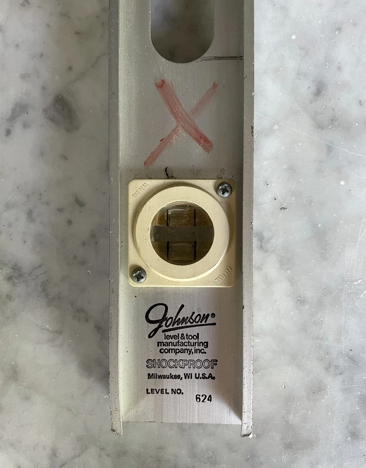 Vintage Johnson 624 Gray Shockproof 24" Professional Aluminum Standard Level - Image 3 of 3