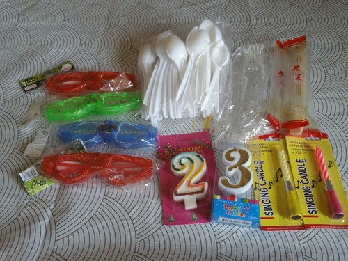 New & Use bundle Disney car Party supplie 1st birthday & Extra Led Spec spoon et - Picture 2 of 12