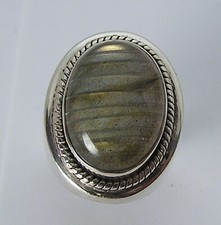 Stunning Vintage Labradorite 18 x13mm Oval Bezel Mounted Sterling Silver Ring