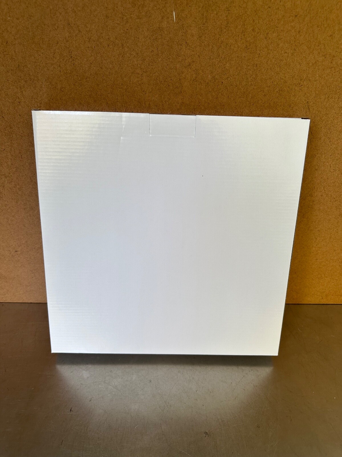 UNIVERSAL 24Hour Round Wall Clock 12 5/8" Black 10441 in Original Box