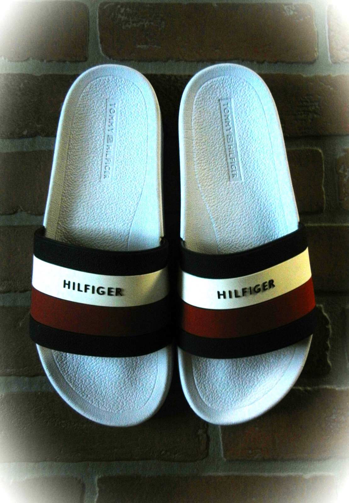 tommy hilfiger black slides