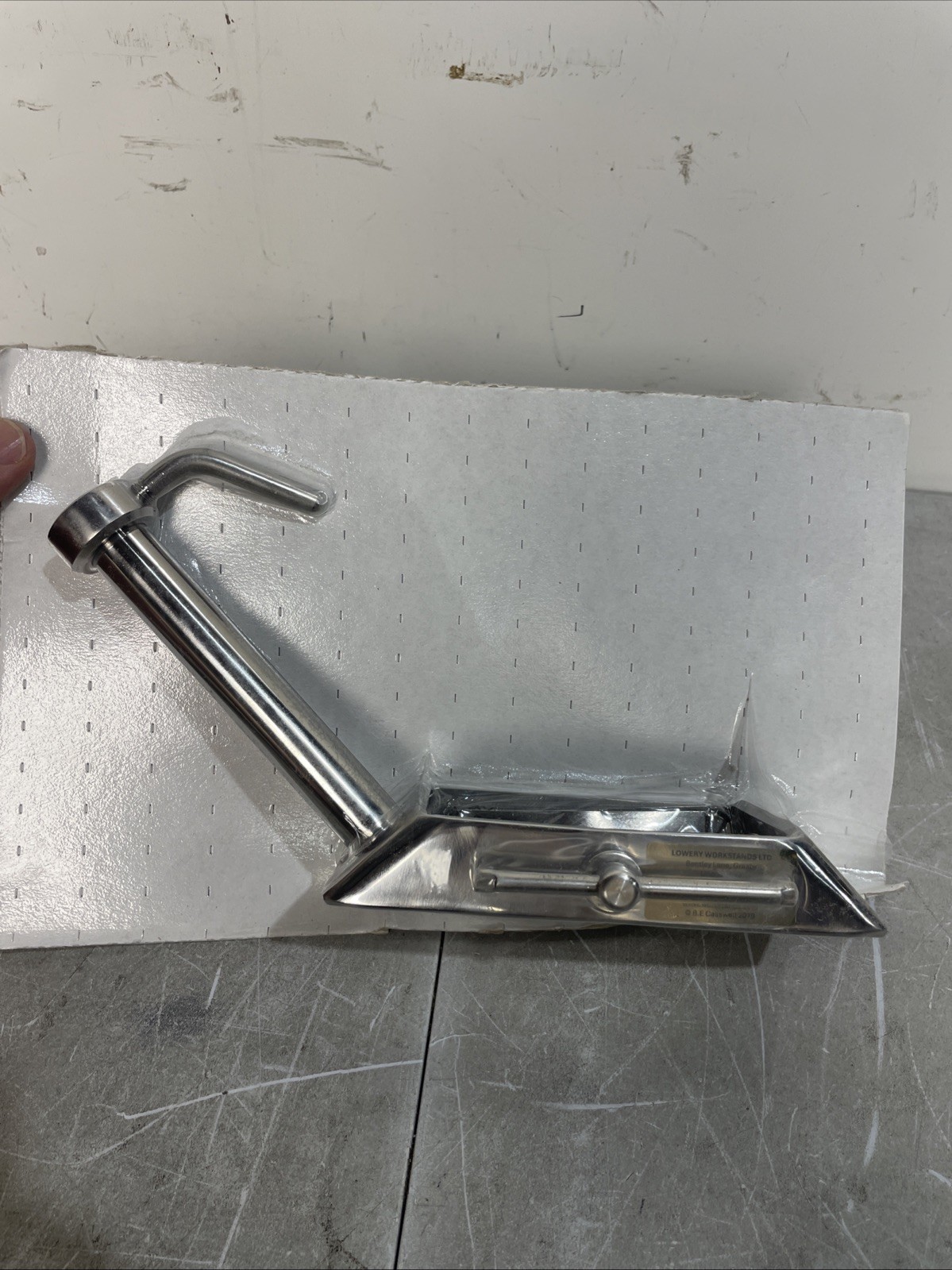 Lowery Corner Clamp Powder Gray