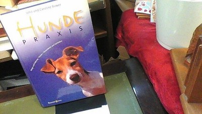 Hundepraxis Bower, John und Caroline Bower: