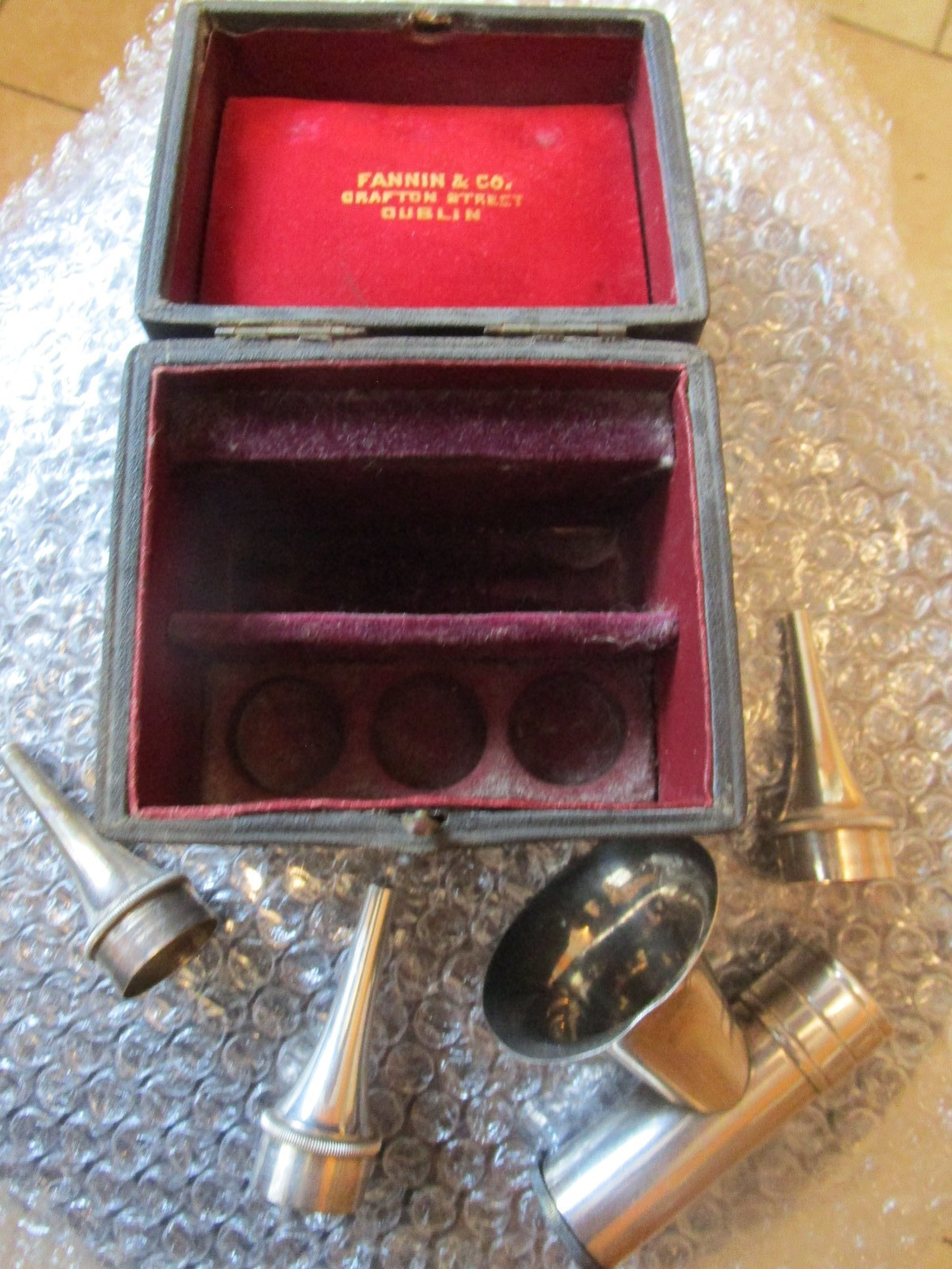 RARE VINTAGE SILVER PLATED TRAVELLING OTOSCOPE CASED in FANNIN & Co DUBLIN BOX