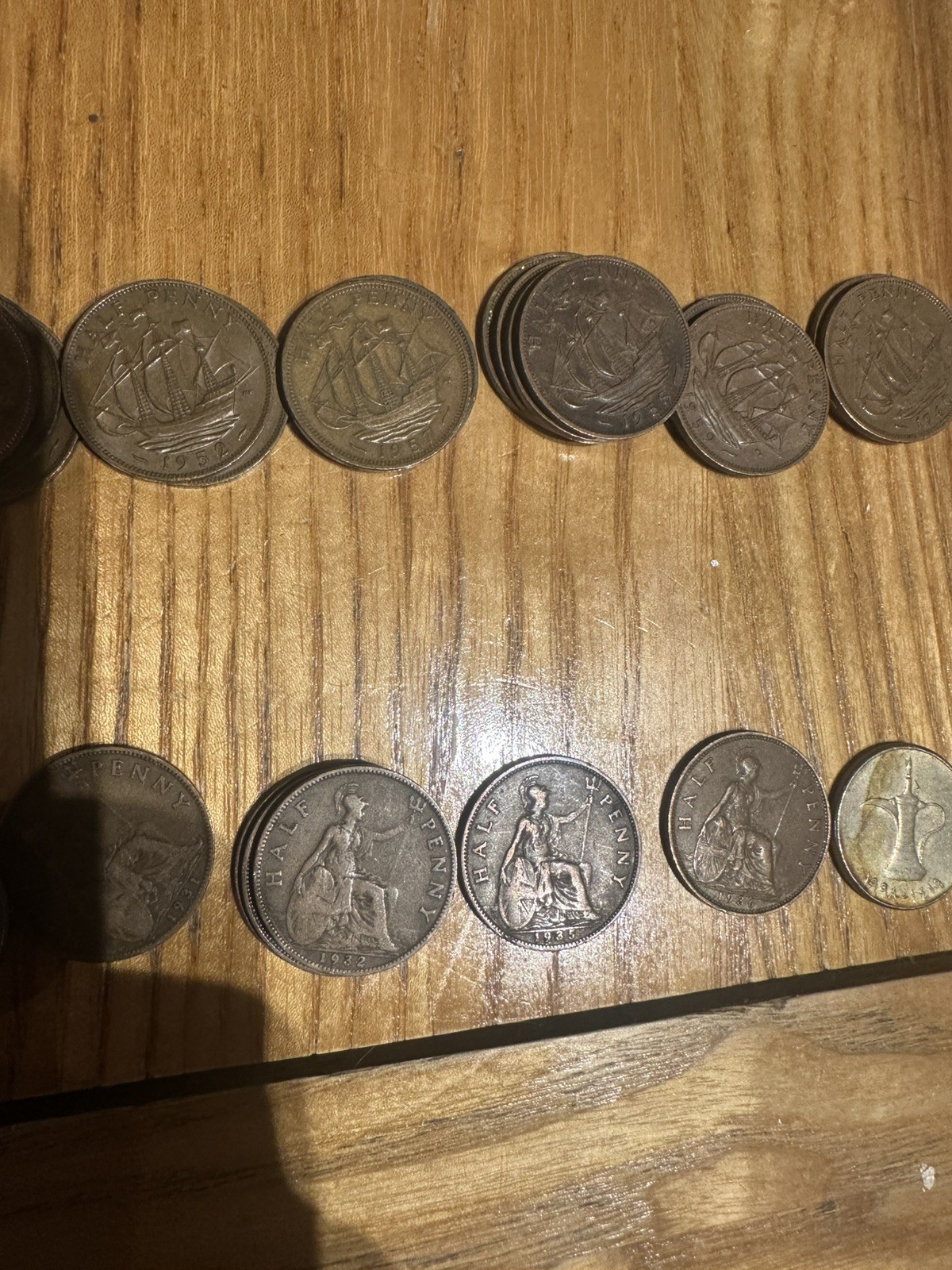 2.9 Kg Bulk Lot Coins UK & foreign & Mixed Dates uk farthings half  pennies etc