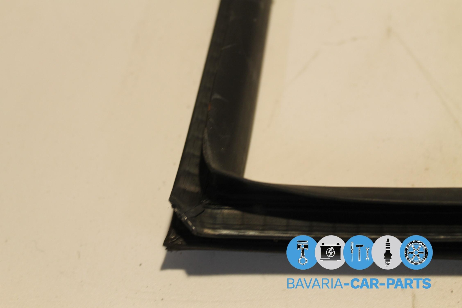 ELLIEエリー ジョーゼットハーフスリーブ＆パンツ ネイビー完売