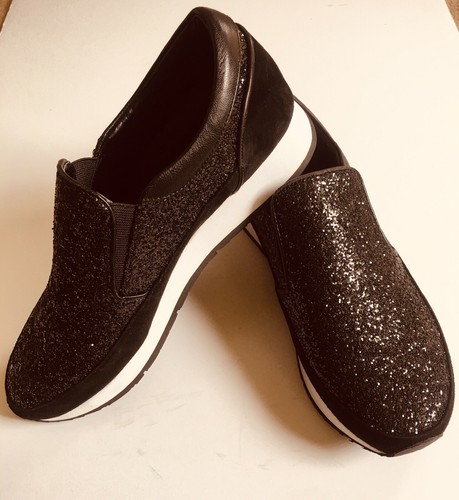 donald pliner tennis shoes